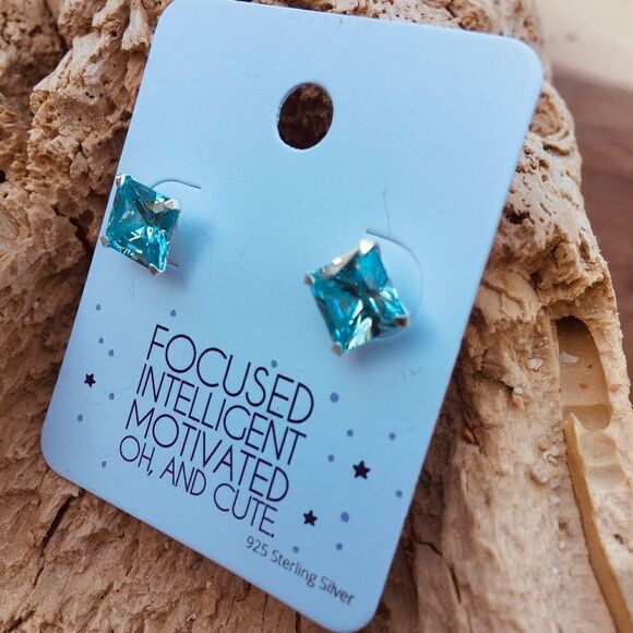 Sterling crystal square blue earrings - Picture 3 of 4